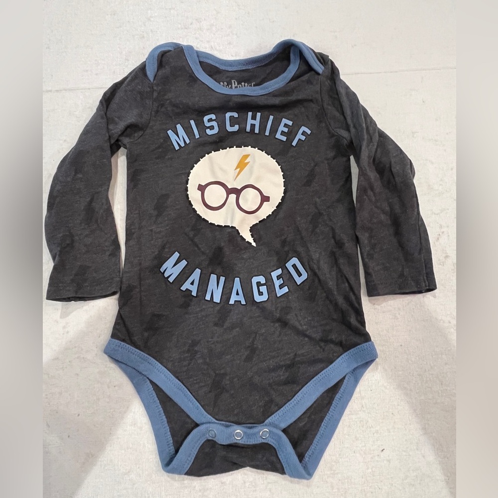 Warner Bros. Harry Potter Mischief Managed gray and Blue Bodysuit onesie. GUC!